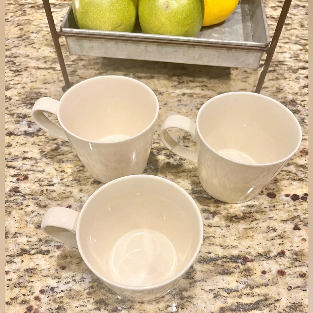 Crate & Barrel 